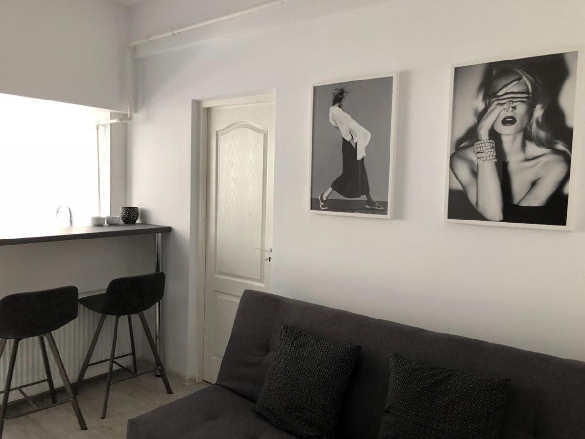 Staycity Modern Apartment Bucharest Luaran gambar